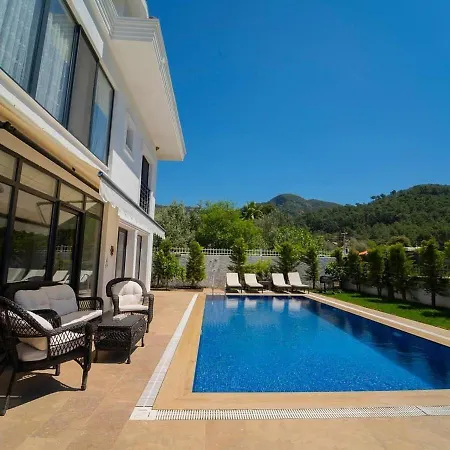 Вилла Sacred Private W/pool, Garden, Jacuzzi. Гёчек