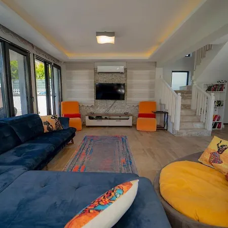 Sacred Private W/pool, Garden, Jacuzzi. Вилла