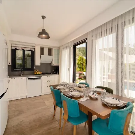 Sacred Private W/pool, Garden, Jacuzzi. * Gocek (Fethiye)
